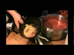 Как приготовить хреновину (хренодер) из помидоров на зиму.