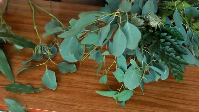 Уроки флористики / букет из зелени / необычный букет / wedding bouquet of greenery смотреть онлайн