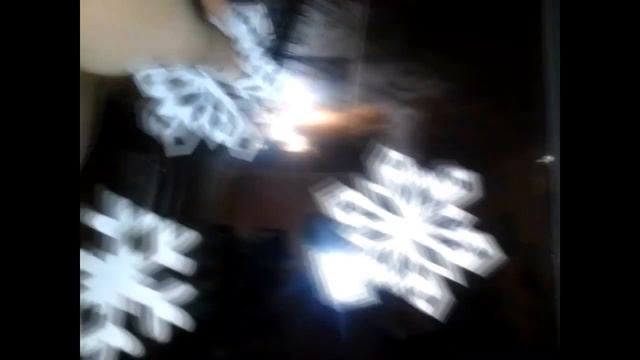 DIY Украшаем окна к новому году. Фигурки Эльзы и Олафа Холодное сердце и много других. смотреть онлайн