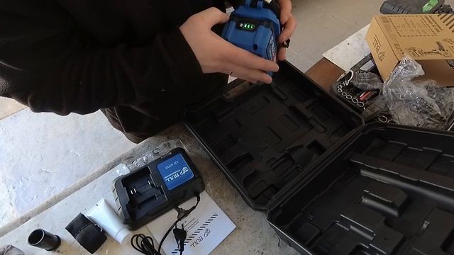 ПРИОБРЁЛ АККУМУЛЯТОРНЫЙ ГАЙКОВЕРТ BULL SC 1804/ РАСПАКОВКА смотреть онлайн