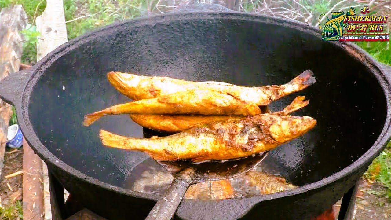 Жареная корюшка в мокрой панировке в казане и шарабан из толстолобика. рецепты от fisherman dv.27rus