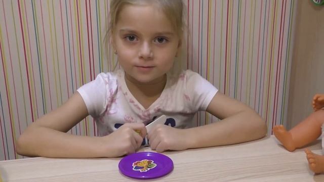 Играем с куклой Беби бон. Переодеваем Беби борн, кукла беби бон плачет, беби бон видео для девочек смотреть онлайн