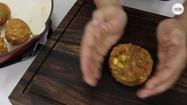 Vegan Aalu Tikki Burger | Indian Spicy Potato Patty Burger |  आलू टिक्की बर्गर | The Kitchen Cosmos