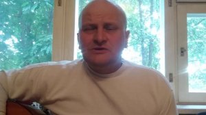 Александр Розенбаум по снегу летящему с неба.