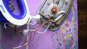 Ремонт утюга, вышибает пробки при включении