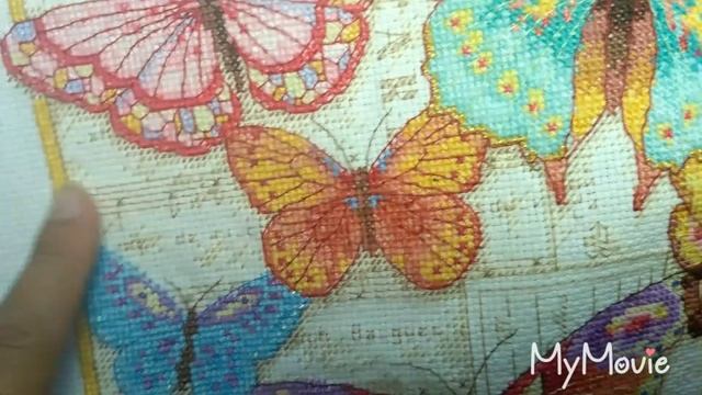 Готовая работа Дим 35338 "Сияющие бабочки"