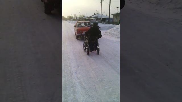 Гонки на инвалидной коляске