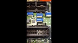Ремонт ЭБУ двигателя Bosch Edc7uc31 замыкание..mp4