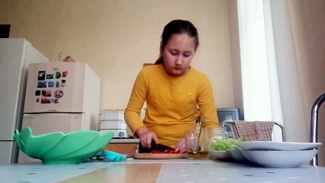 Салат с крапивой
