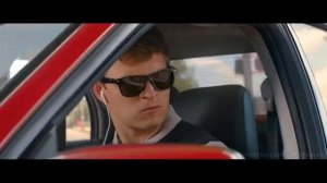Отрывок из фильма.Малыш гоняет на субару