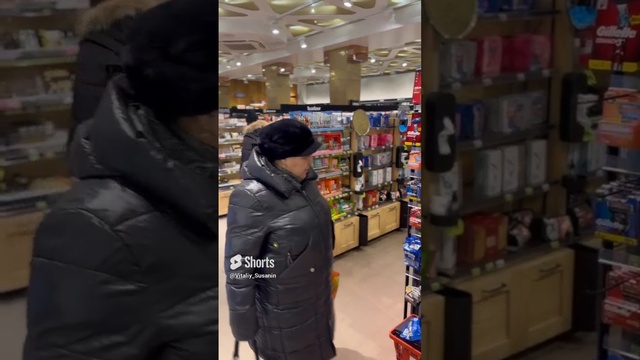 Парфюмерный супермаркет Золотое яблоко Красный проспект 98 Косметика Парфюмерия Новосибирск Сибирь