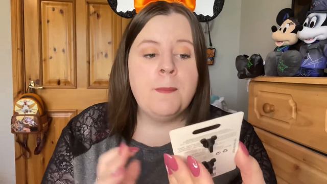 Shopdisney Halloween Pins 💜🧡 смотреть онлайн