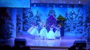 Народный театр игры "Смешинка" - новогодний танец "Принцесса"