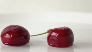 Польза вишни для здоровья: 6 научно доказанных фактов, как вишня спасает тело и освежает мозг