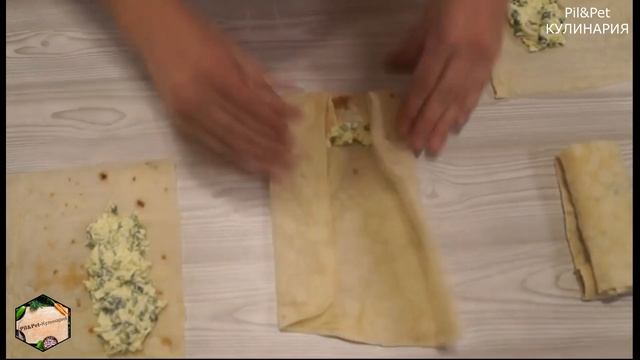 Пирожки за 10 минут в духовке с луком и яйцом из лаваша....