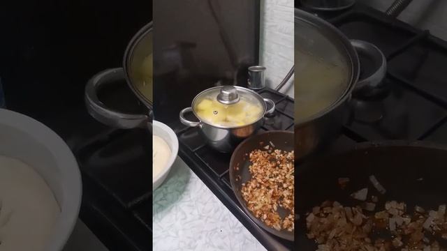 Вареники с картошкой и жареным лучком смотреть онлайн