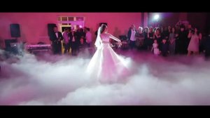 Армянские танцы на свадьбе.