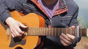 Нас в набитых трамваях болтает