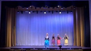 Ансамбль народного танца "Светлица", танец "4 девушки"