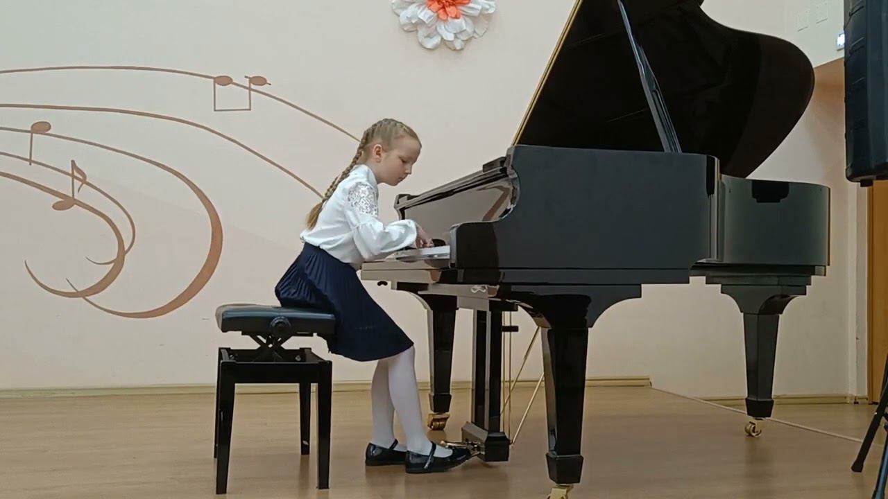 Колесникова Виктория 9 лет, В Коровицын "Девичий хоровод", ДМШ Барабинского района смотреть онлайн