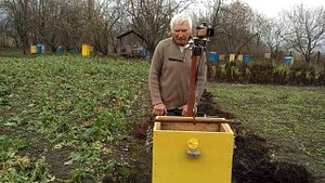 Как Перевозить и Передвигать Улей на Пасеке? Механизация на Пасеке Приятеленко (Киев).