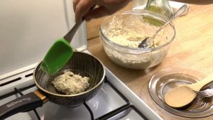 Сырные лепёшки с зелёным луком на кефире | Вкусно, просто, быстро!