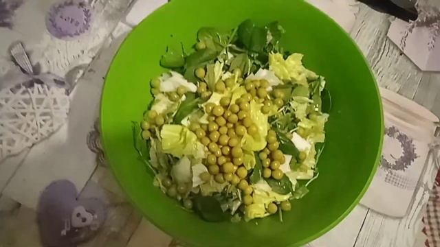 Необычный новогодний салат? смотреть онлайн