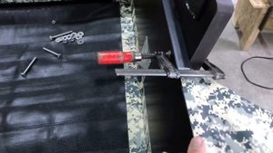 Замеряем ширину лодки для изготовления жестких сланей в лодку НДНД