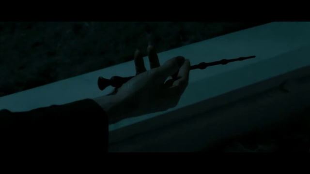Волан-де-Морт нашёл бузинную палочку. Гарри Поттер и Дары смерти 1 смотреть онлайн