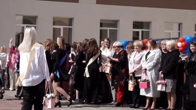 Последний звонок, 9 классы.
Автор видео - Елена Каменева смотреть онлайн