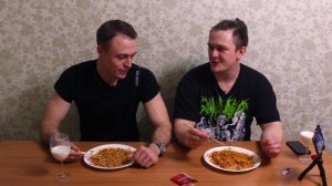 ПРОБУЕМ САМУЮ ОСТРУЮ ЛАПШУ