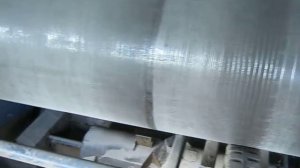 очистка трубы от изоляции и проход под пескоструем