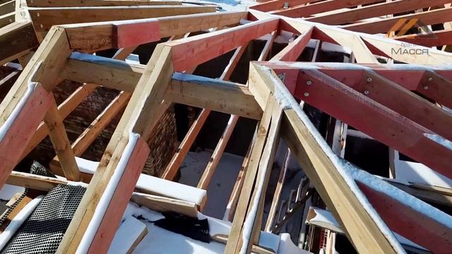 Братья Масся.. Крыша 300м2 из натуральной черепицы в Крыму с. Пионерское смотреть онлайн