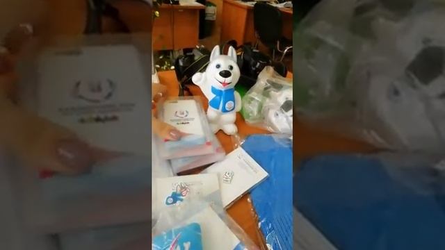 Призы для победителей конкурса Рисуем Универсиаду.mp4 смотреть онлайн