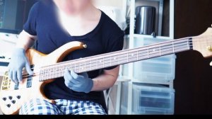 Testing gloves with an MTD bass