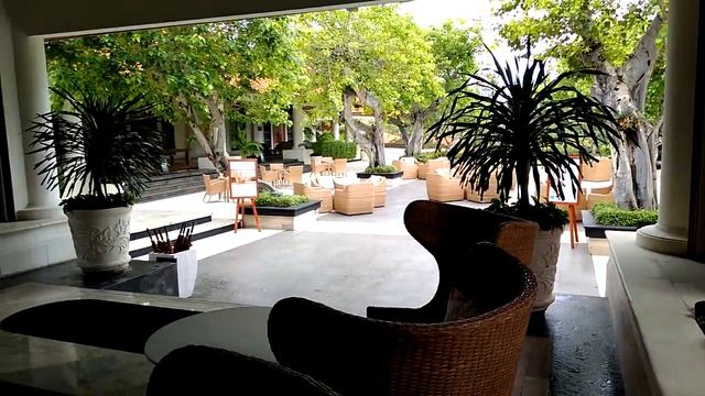 Забронировать отель The Laguna Resort & Spa 5* Бали. Купить тур из Калининграда +7(4012)900095