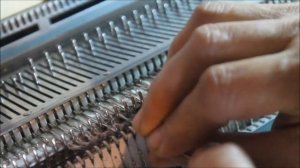 Вяжу образцы/Кулирная гладь на вязальной машине Сильвер Рид 280//Наталья Харитонова