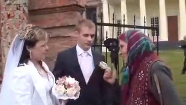 мудрый совет молодоженам от древней старушки