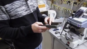 Как вскрыть сейф не уродуя замок