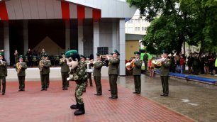 На параде в Гродно белорусский военный оркестр пограничной службы исполнил «Экспонат» и Uptown Funk