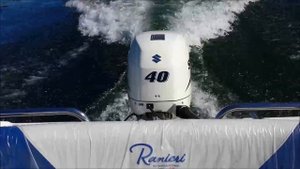 Voyager 17 con Suzuki df 40 white