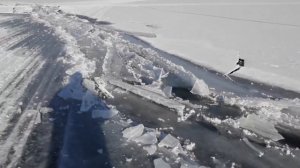 Байкал зимой, трещина