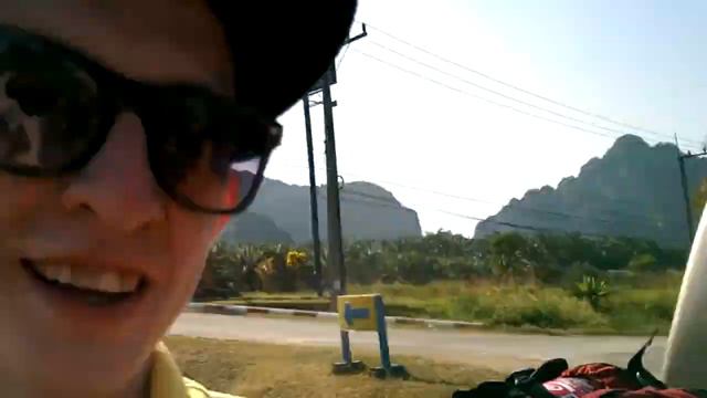 Автостопом до Пхукета смотреть онлайн