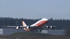 Boeing 747-8 Intercontinental takes first flight