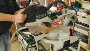 Пила торцовочная с механизмом протяжки FESTOOL KAPEX KS 88
