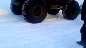 Нива с ОЧЕНЬ БОЛЬШИМИ КОЛЁСАМИ