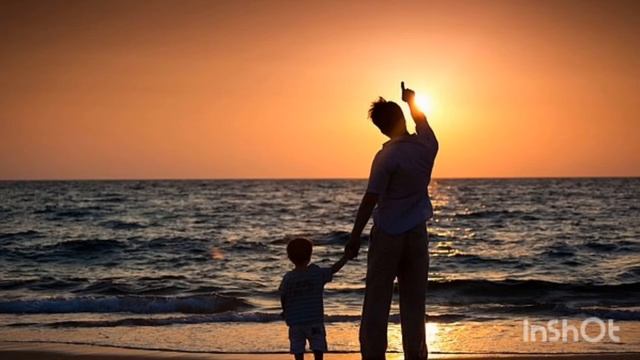 Стих "Смотрел малыш на папу так влюблённо" смотреть онлайн