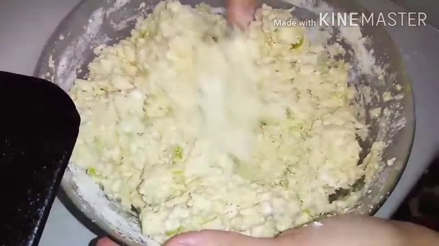 Сырники с творогом и яблоками смотреть онлайн