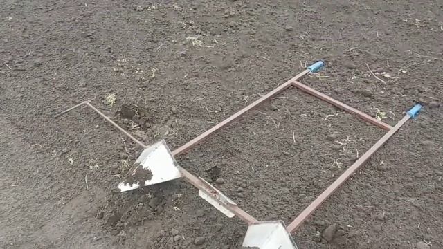 Супер приспособление для посадки картофеля.