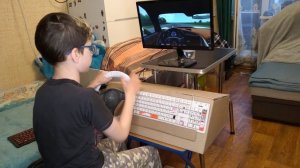 Ну это просто обзор руля из картона не хэйтите меня я сторался для всех:)